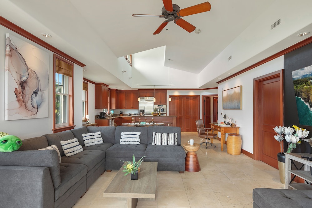 Condo photo 2