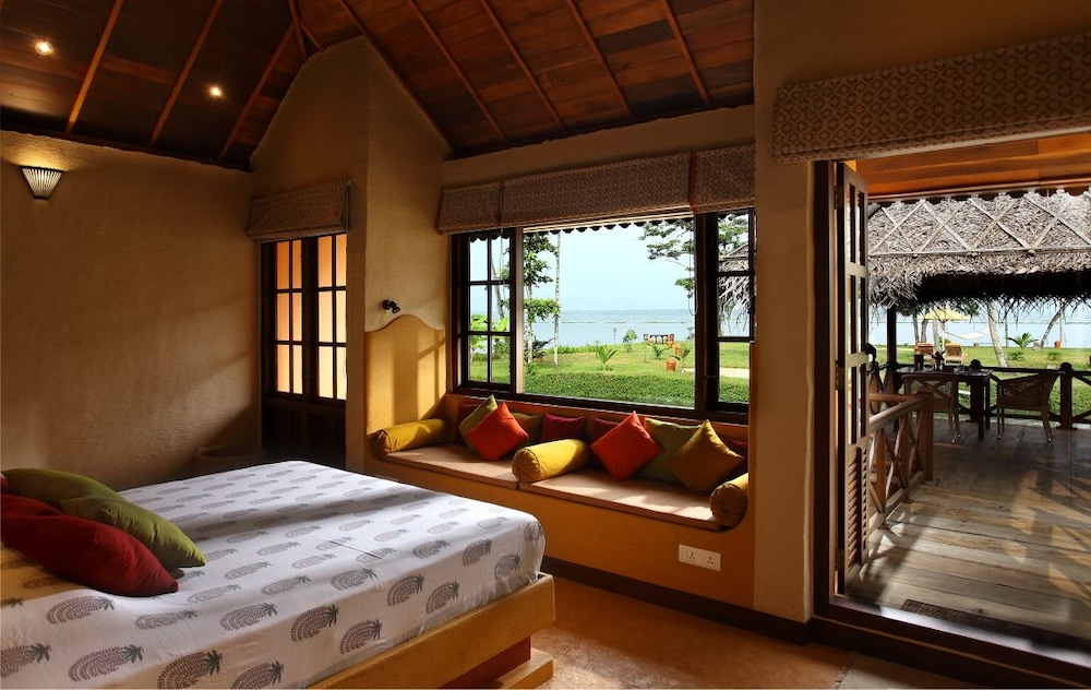Cottage, Lake View (Ananda)