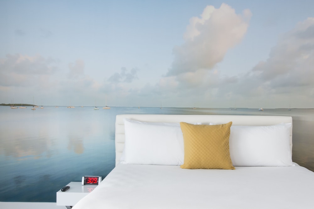 Villa Penthouse Room with Terrace 1 King Bed - Photo 9
