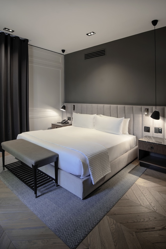 Signature Suite (6) photo 1