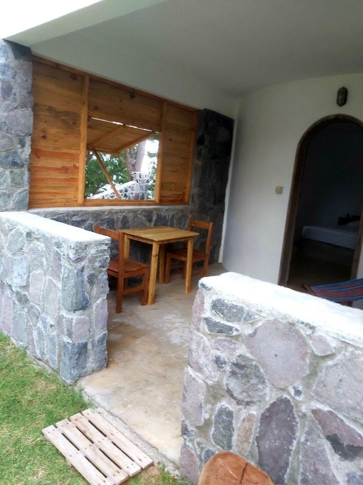 Standard Room (White)