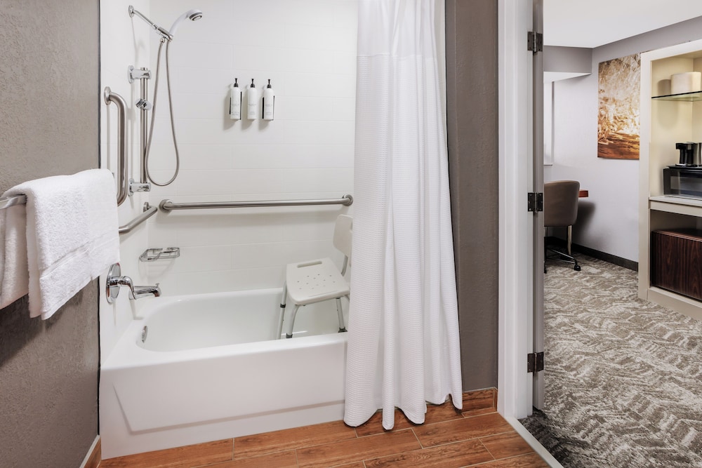 Suite, 1 King Bed with Sofa bed (Mobility Accessible, Tub) - Photo 2