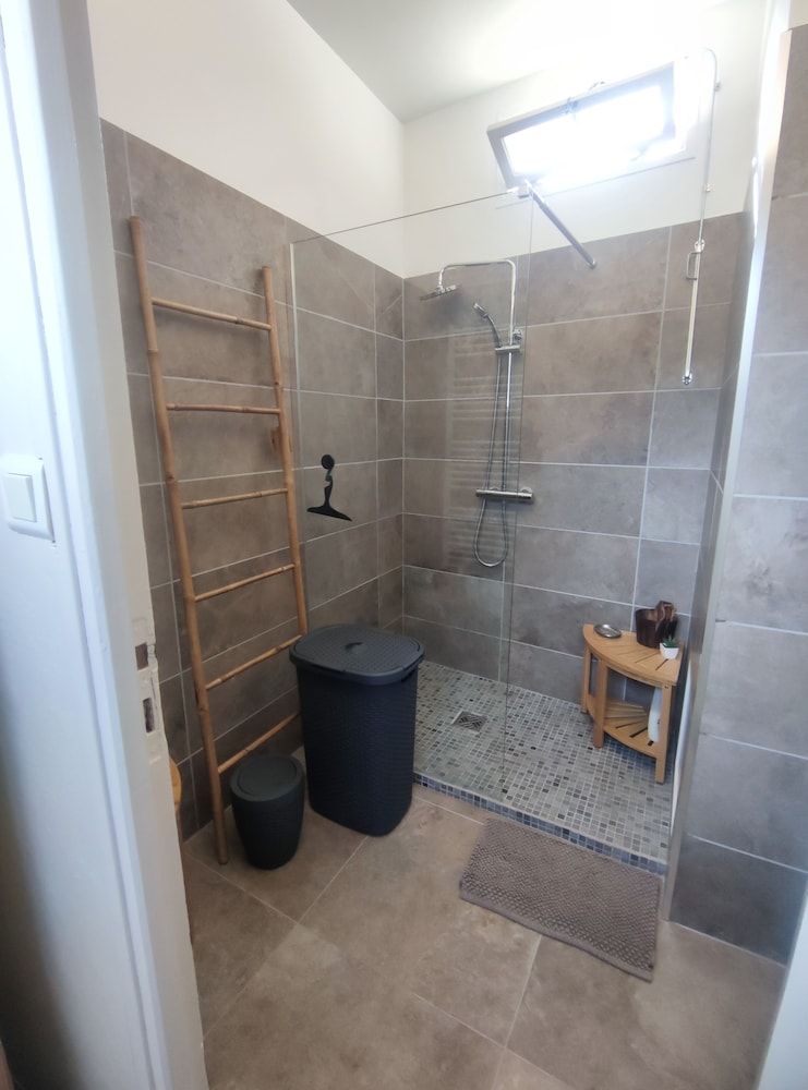 Comfort Apartment, Connecting Rooms, Mountain View photo 3