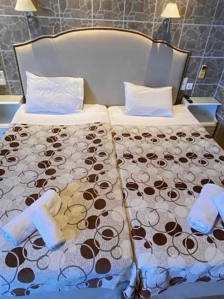Deluxe Quadruple Room photo 2