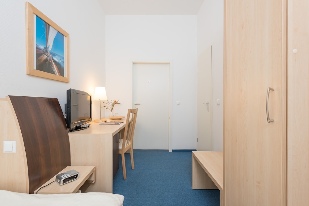 Single Room, 1 Bedroom, Ensuite photo 2