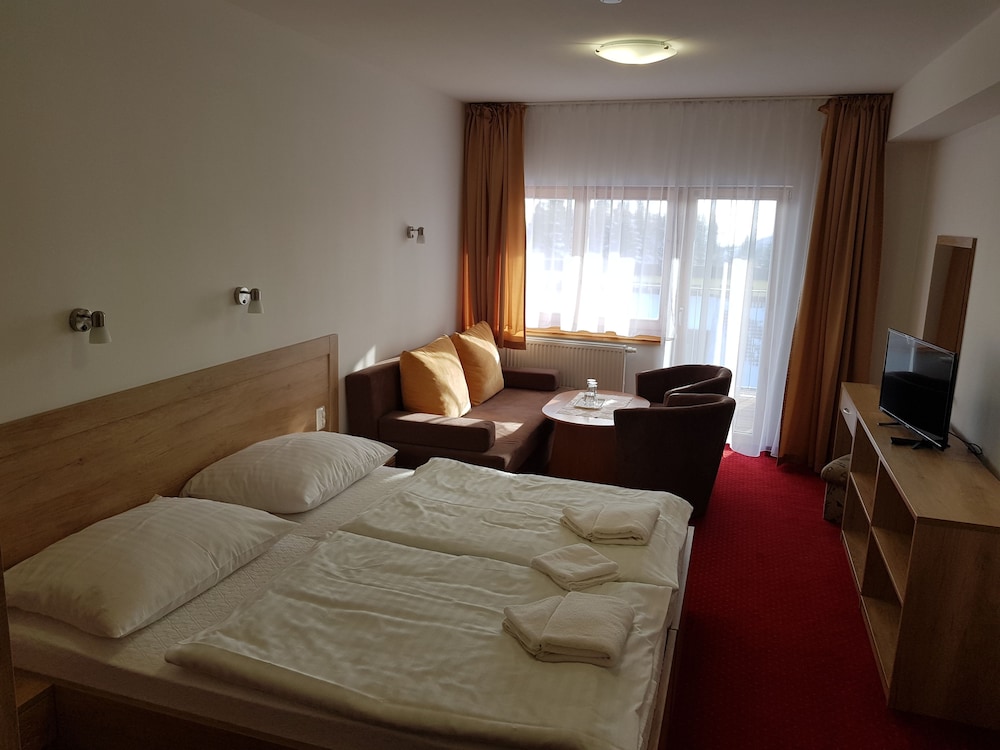 Double or Twin Room photo 1
