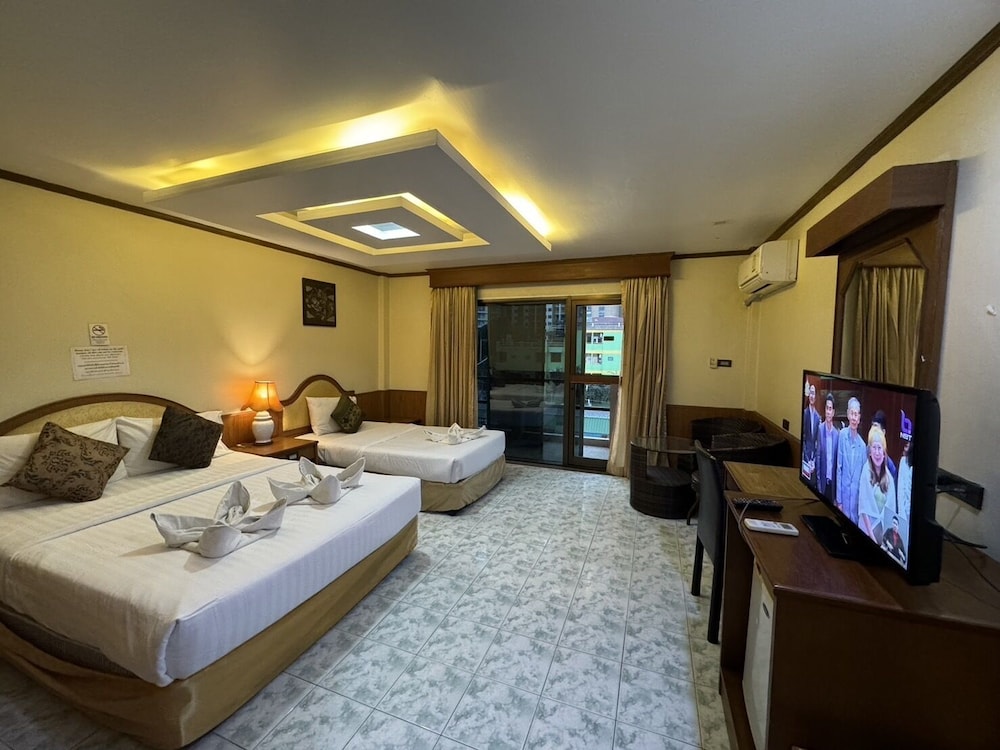 Standard Triple Room - Photo 1