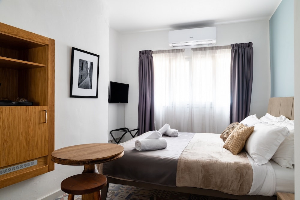 Standard Double Room photo 2