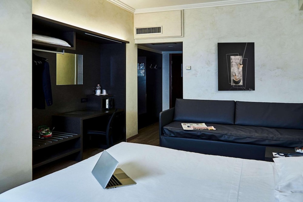 Standard Quadruple Room - Photo 6