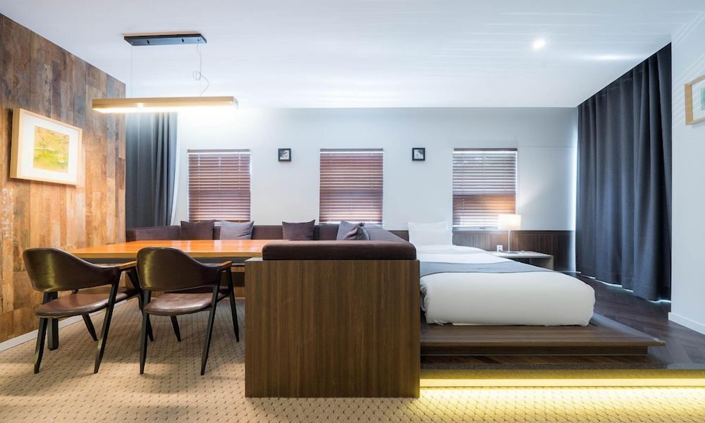 Premium Twin Room