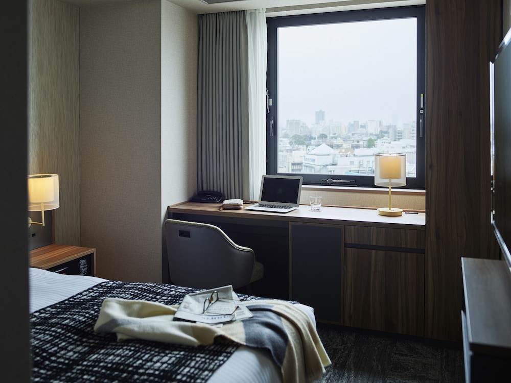 Standard, 1 bed Double, with Desk, Non Smoking - Photo 2
