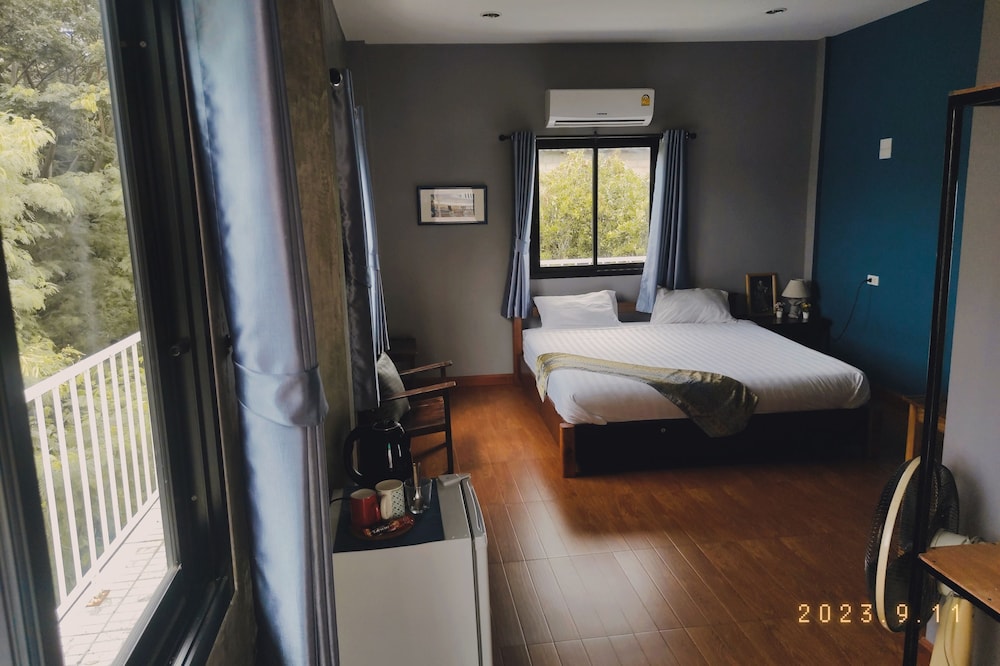 Basic Room photo 3