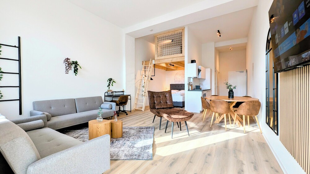 Luxury Suite, 1 Bedroom, Balcony, City View