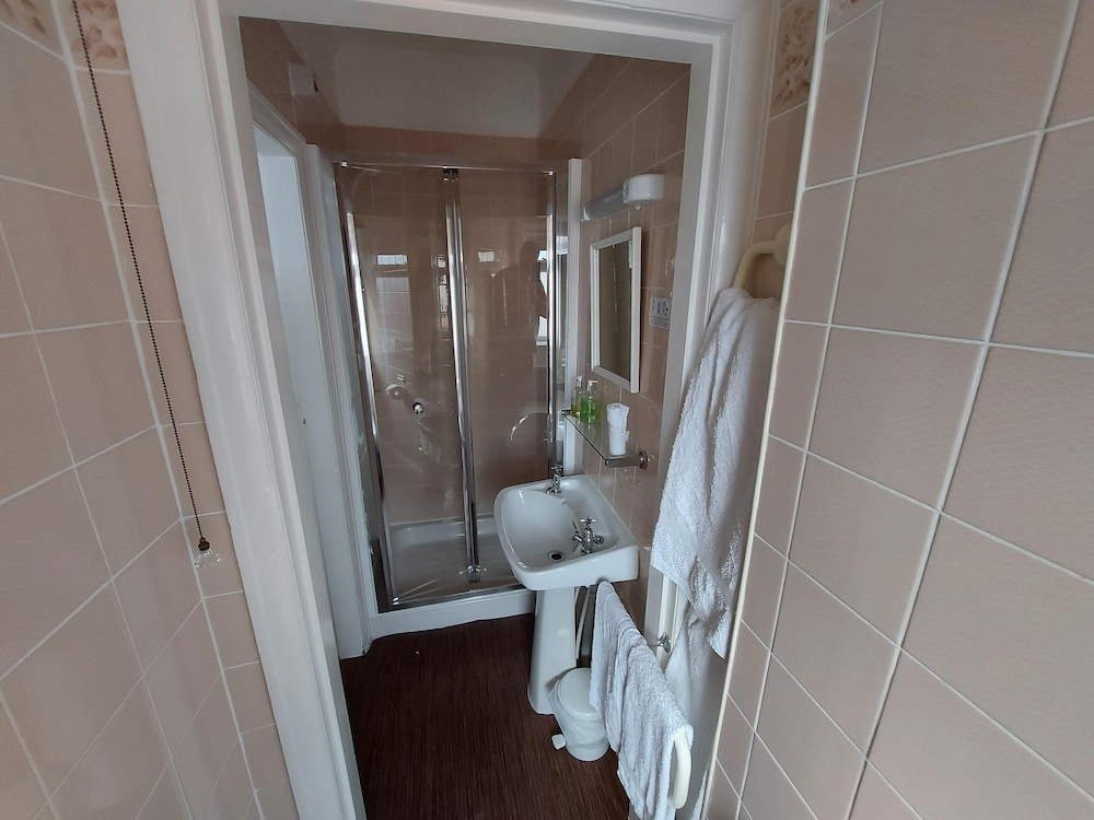 Twin Room, Ensuite (Beaumaris) photo 2