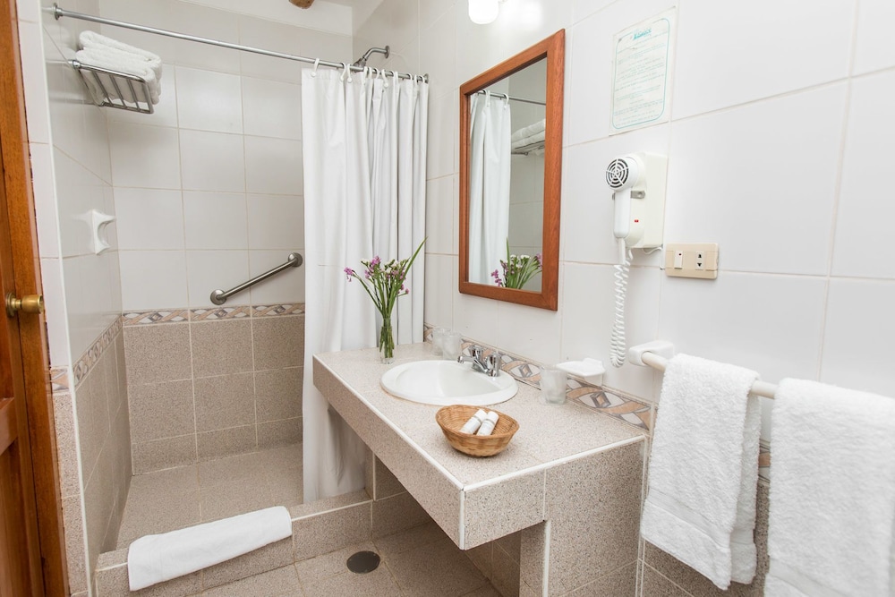 Standard Quadruple Room, 1 Bedroom photo 3