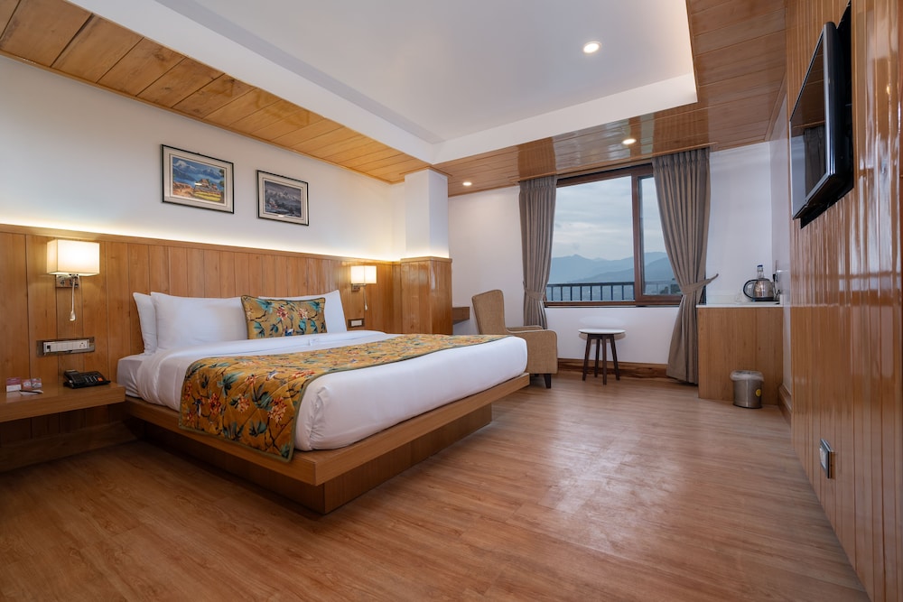Deluxe View Room - Photo 3