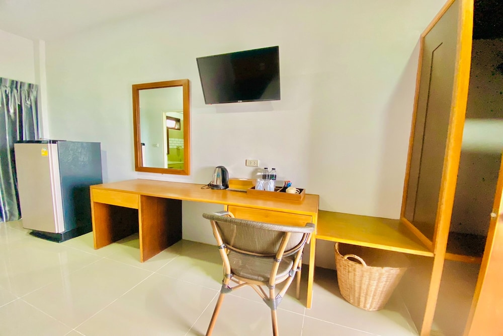 Standard Triple Room - Photo 6
