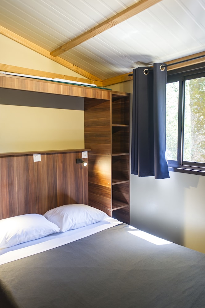 Chalet, 2 Bedrooms (Evasion) photo 1