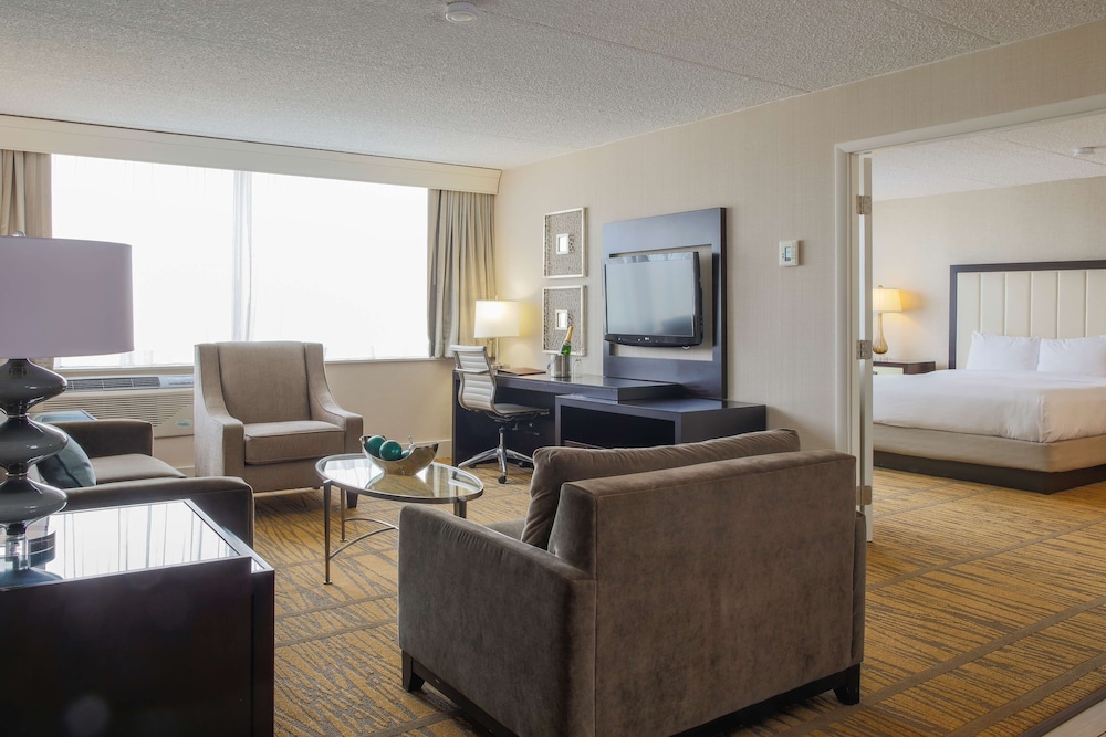 Junior Suite, 1 Bedroom - Photo 1