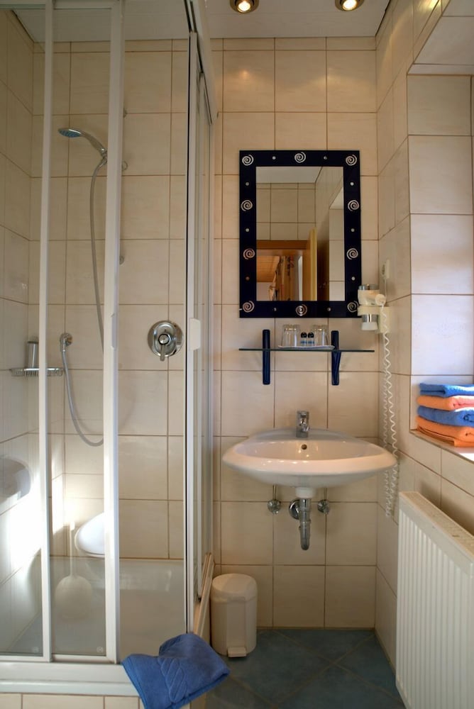 Double Room - Photo 6