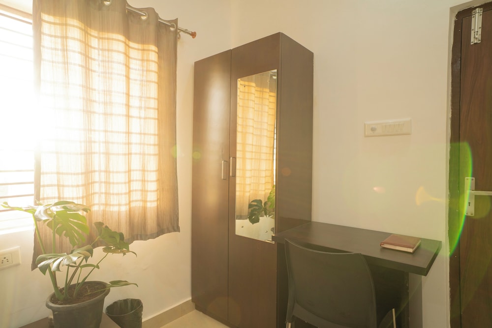 Deluxe Single Room, Patio, City View