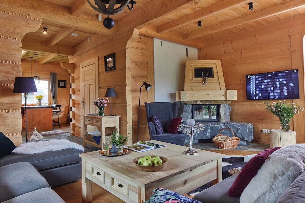 Deluxe House, 6 Bedrooms, Non Smoking, Mountain View photo 1