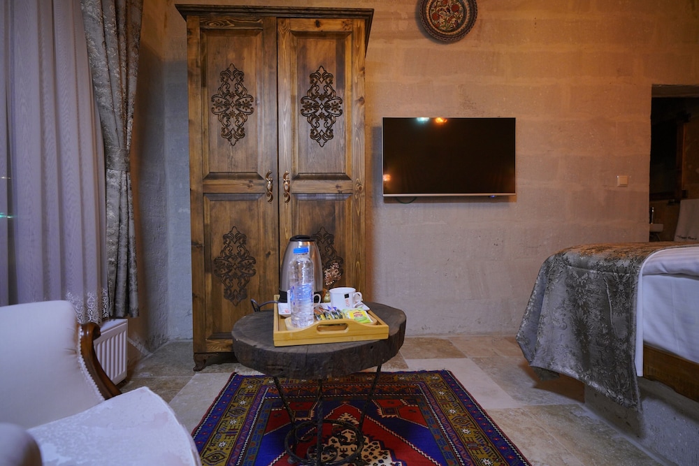Hanzade Deluxe Stone Room - Photo 11