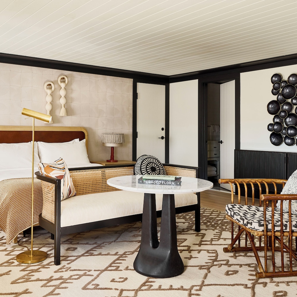 Studio Suite (Kelley House)