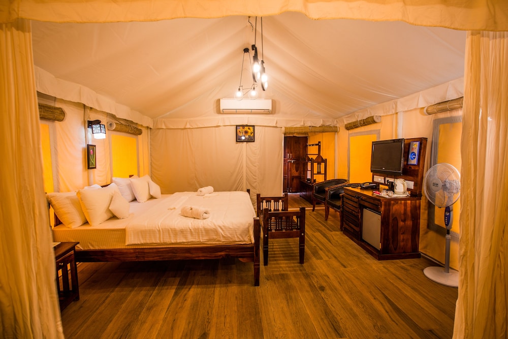 Luxury Tent photo 1