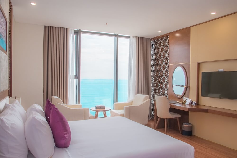 Executive Suite, Ocean View with  Afternoon Tea Per Stay photo 3