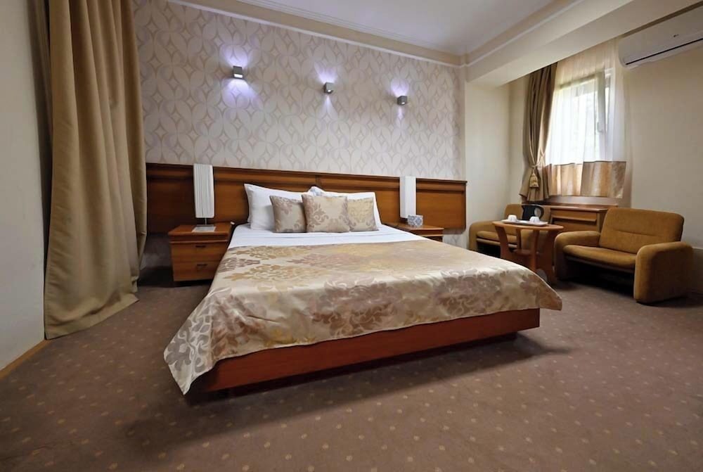Junior Double Room