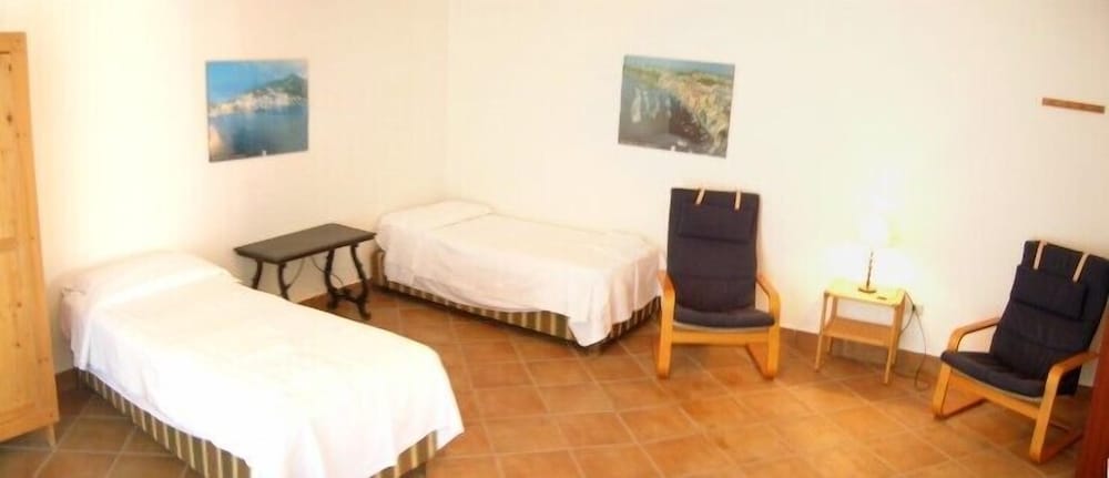 Basic Apartment, 2 Bedrooms, Kitchen, Park View photo 1