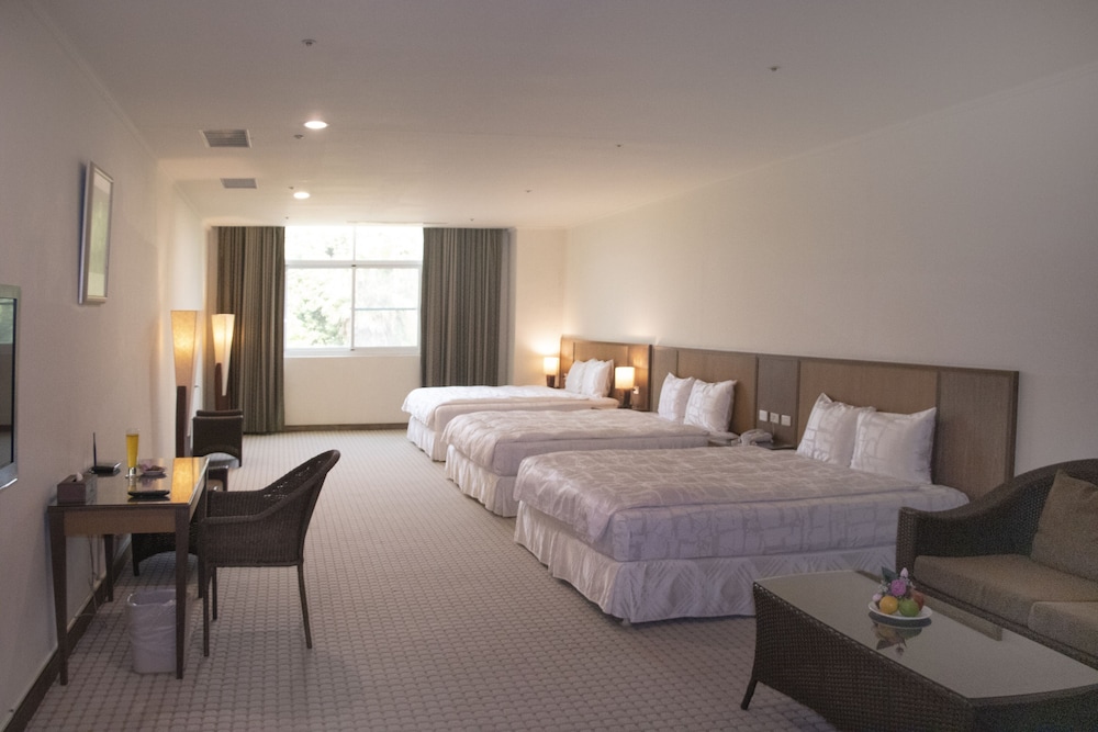 Premium Room, Multiple Beds photo 3