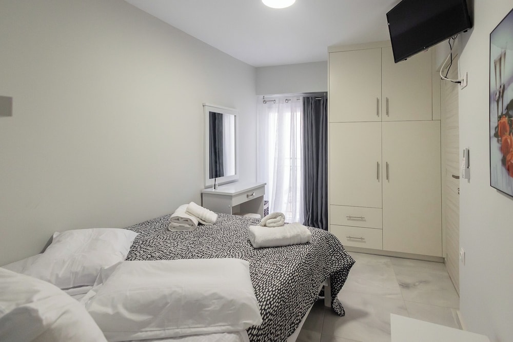 Deluxe Apartment, Patio, City View