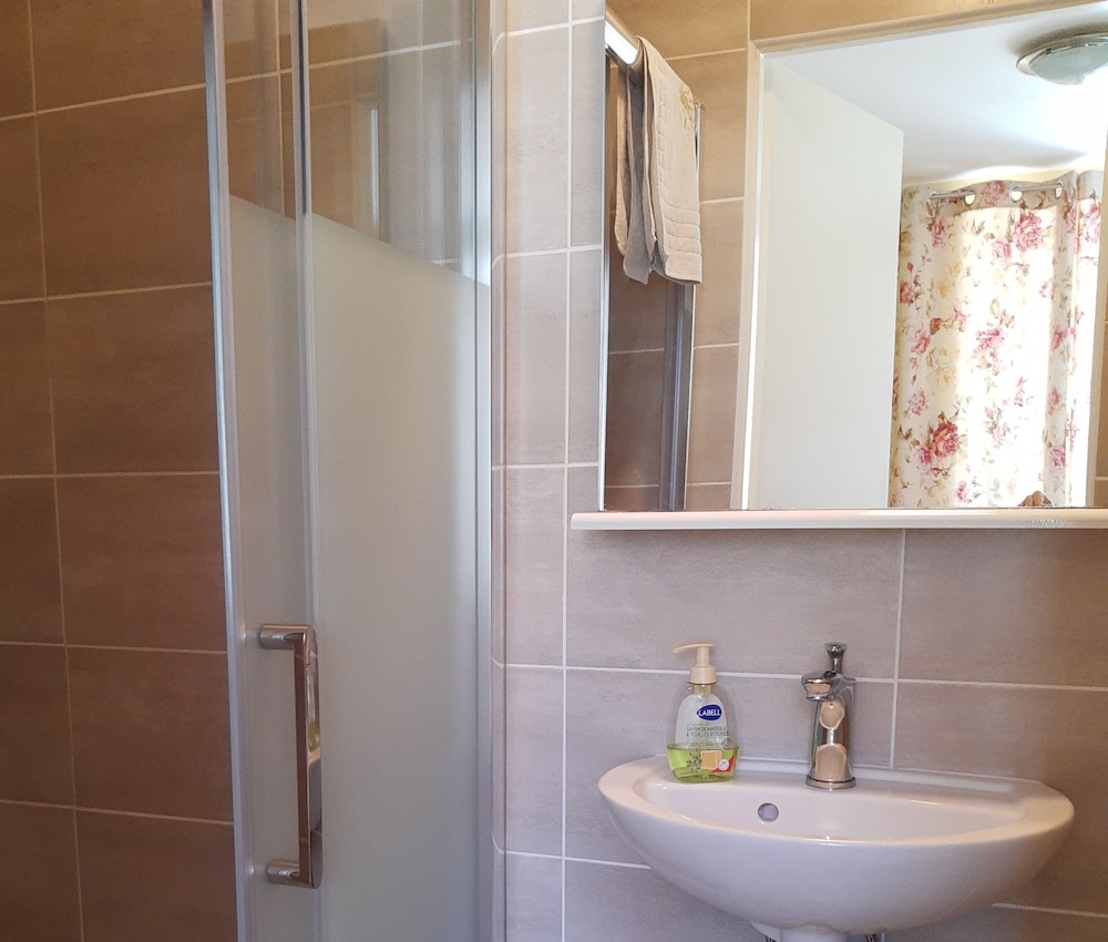 Deluxe Apartment, 3 Bedrooms, Non Smoking, Park View photo 2