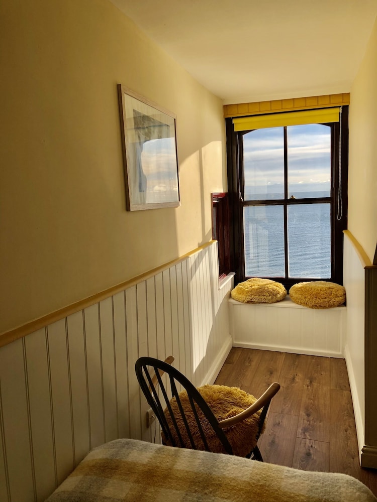 Single Room, Ensuite, Sea View (High Floor) photo 3