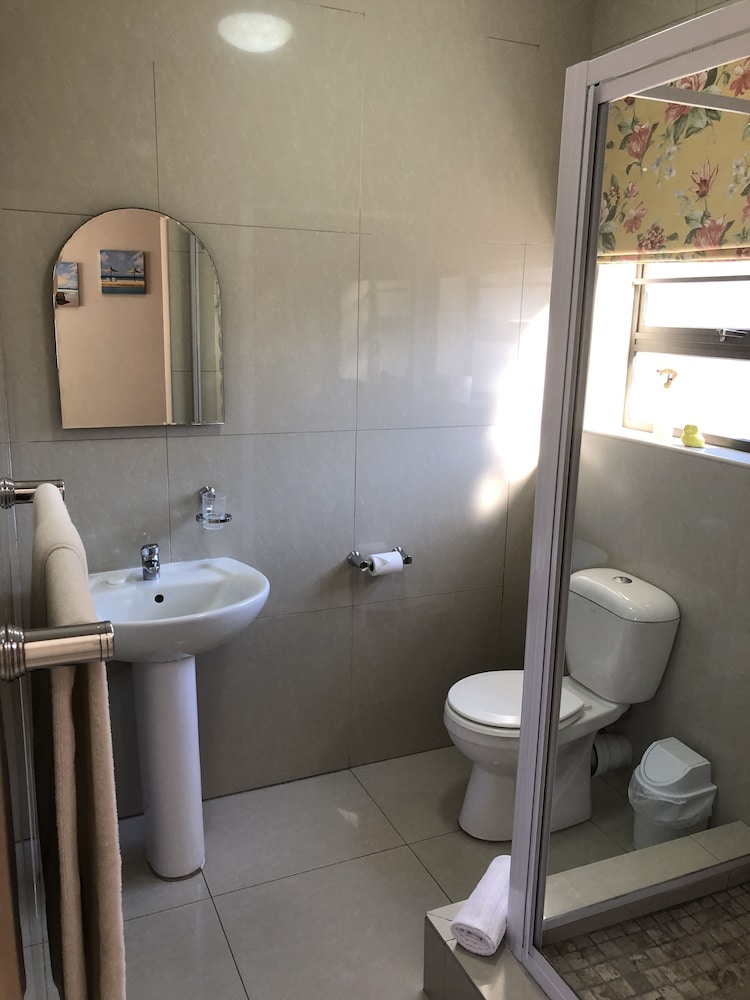 Luxury Room - Photo 17