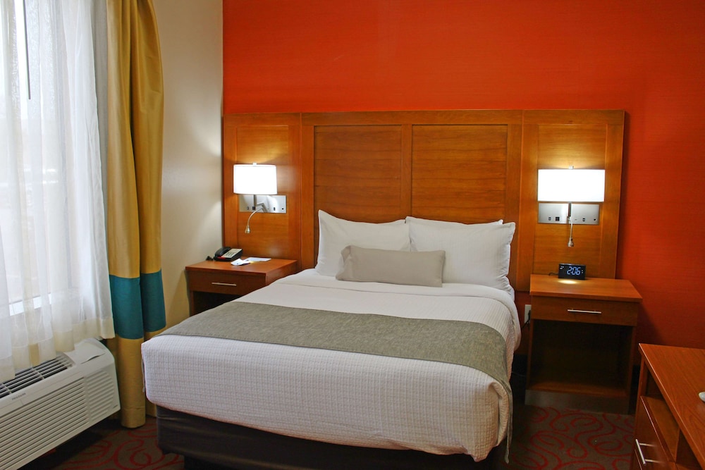Suite, Multiple Beds, Non Smoking, Refrigerator & Microwave (with Sofabed) - Photo 3
