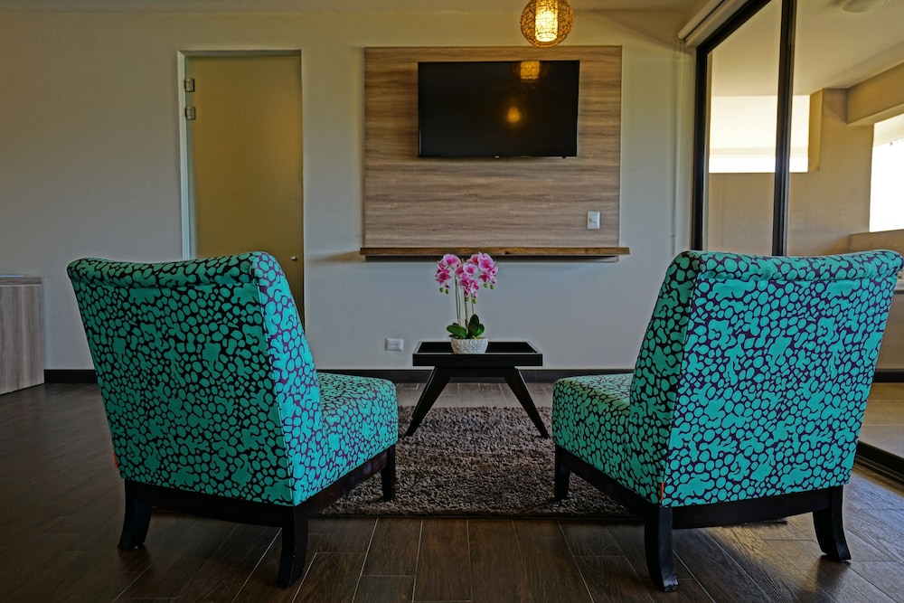 Suite, Balcony, Ocean View photo 2