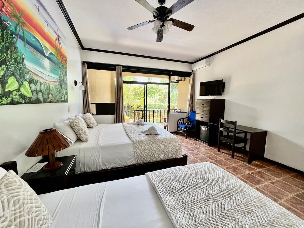 Deluxe Double Room photo 3