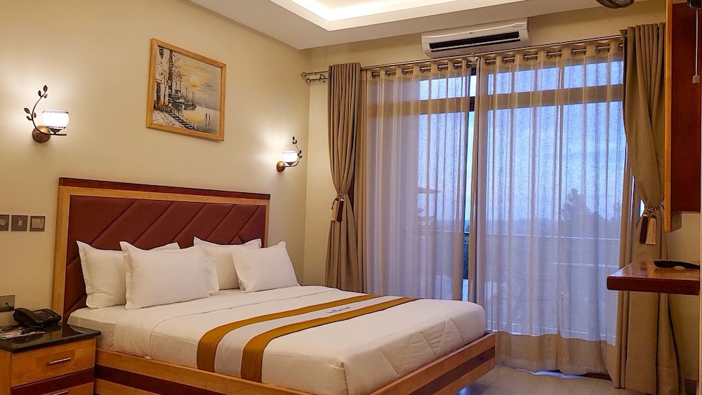 Executive Room photo 3