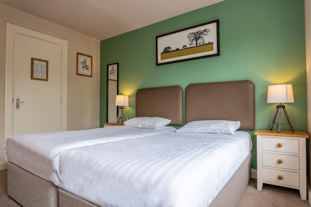Twin Room, 2 Twin Beds photo 3