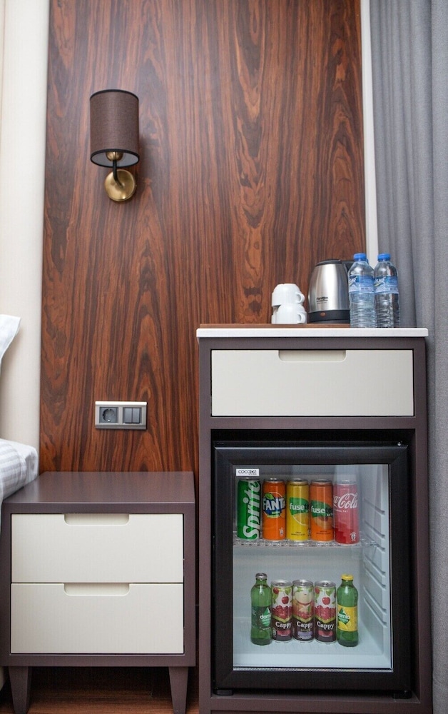 Triple Room, 3 Twin Beds photo 3