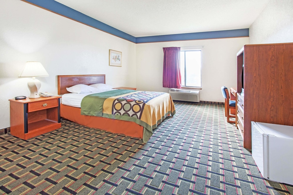 Business Room, 1 King Bed - Photo 2