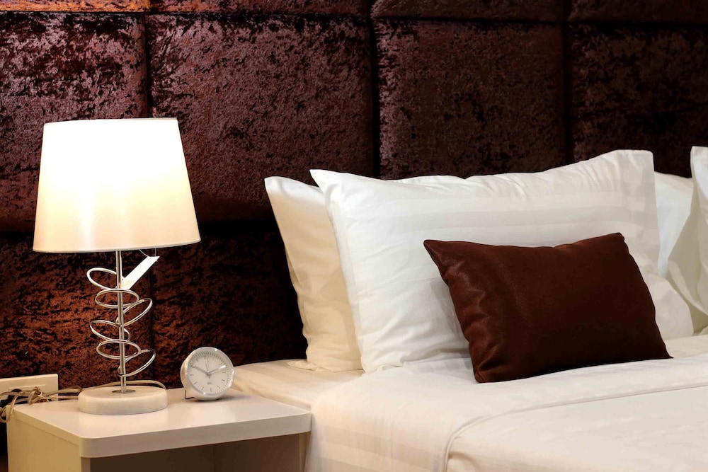 Deluxe Twin Room - Photo 13
