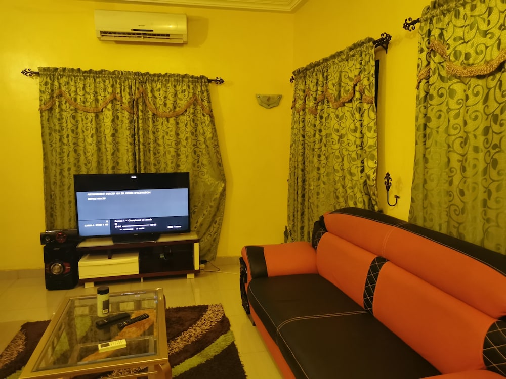 Classic Apartment, 2 Bedrooms photo 1