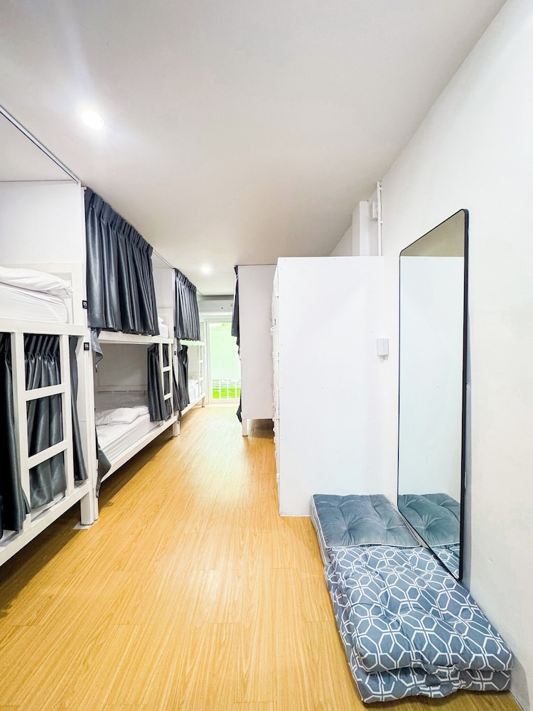 Basic Shared Dormitory, Women only photo 3