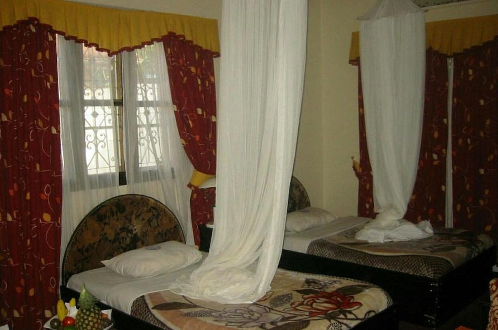 Basic Twin Room, 2 Twin Beds, Non Smoking, Garden View