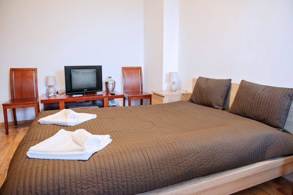 Economy Studio (for 2 people)