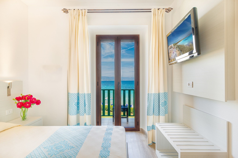 Classic Double Room, 1 Double Bed, Sea View - Photo 3